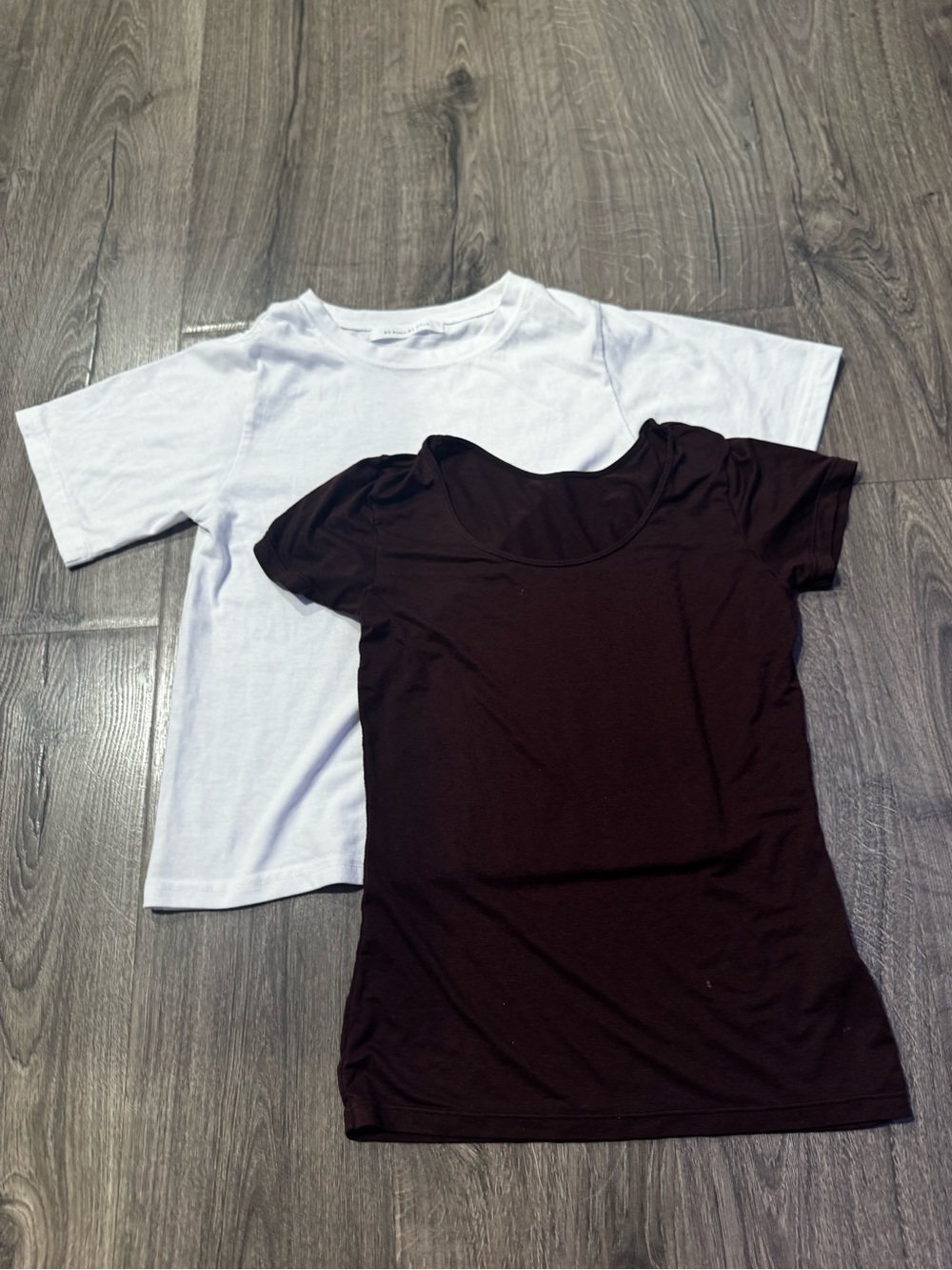 Women top bundle White & burgundy Short Sleeve Top Uniqlo and As know as plus